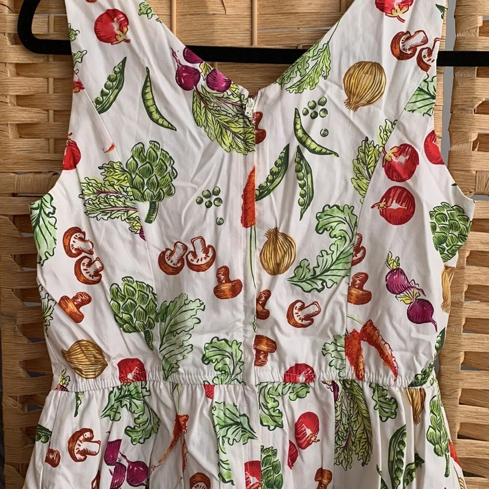 ModCloth White Vegetable Print Dress- Medium NWT - Picture 3 of 3